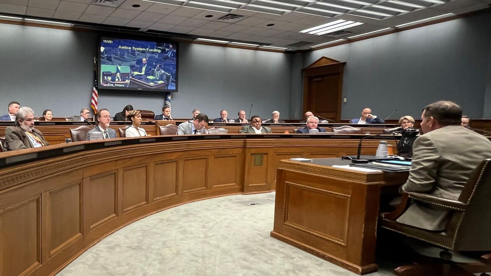 Louisiana courts should be funded by taxpayers, not tickets, fines, task force says